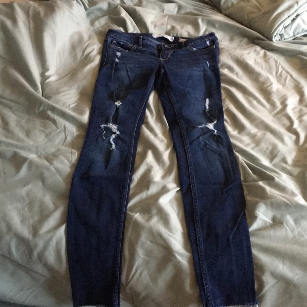 Low rise destroyed super skinny